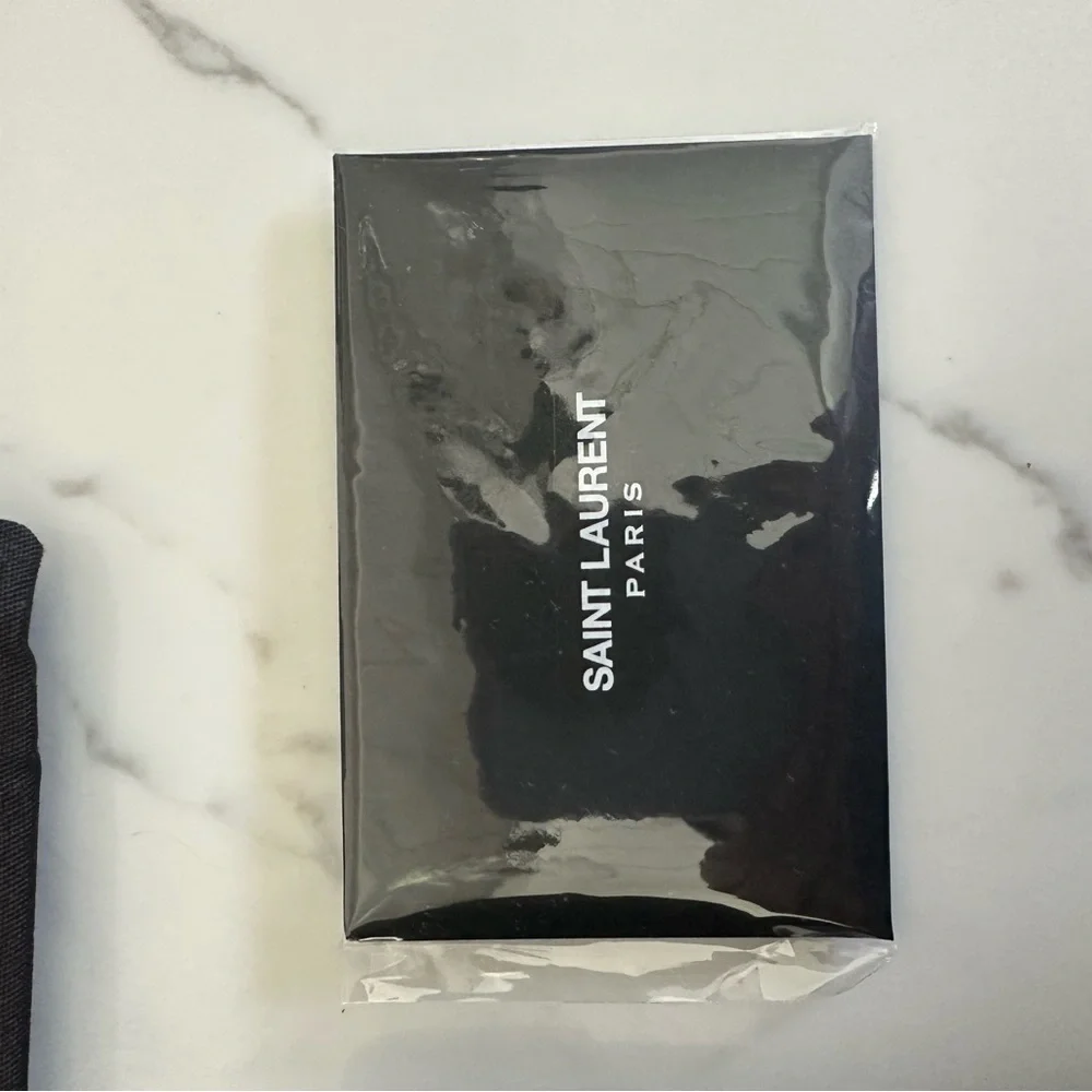 Saint Laurent Black Quilted Leather wallet Gold YSL Logo - Picture 10 of 10
